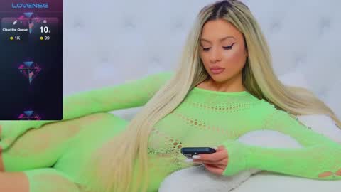 Snapshot of taahiraarabian chatting on February 2025 04:31:01 PM Arianna online show from February 2025 04:31:01 PM