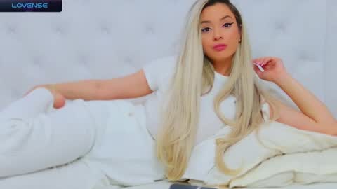 Snapshot of taahiraarabian chatting on February 2025 04:15:01 PM Arianna online show from February 2025 04:15:01 PM