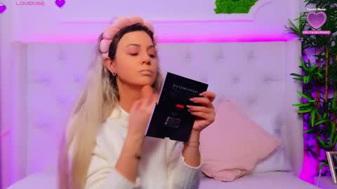 Arianna online show from February 2026 01:26:02 PM