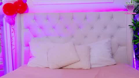 Arianna online show from February 2026 01:07:02 PM