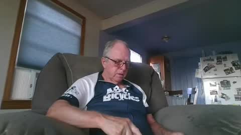 tacrunner66_ online show from July 2026 02:37:01 AM