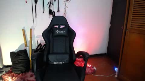 Tafita  online show from November 2025 12:42:01 AM