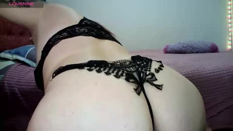   3 online show from November 2025 10:12:02 AM