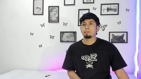 Liam and Juli online show from January 2025 04:33:02 AM