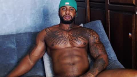 Tairon Tucke online show from January 2025 10:27:01 PM