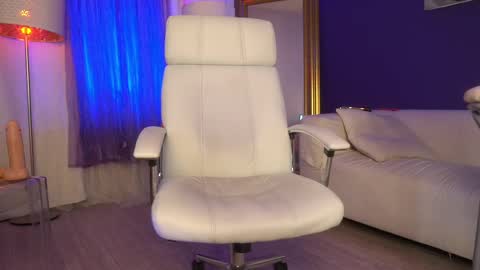 Margo online show from March 2025 03:40:01 PM