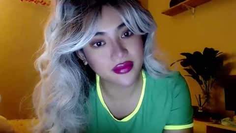 Lena online show from December 2024 10:01:02 AM