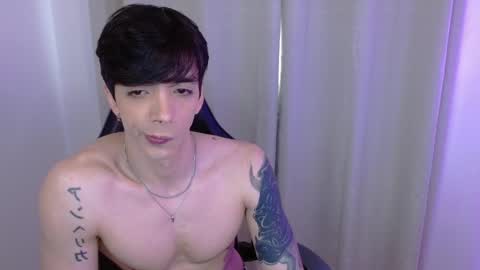 takeru___ online show from October 2025 05:35:01 PM