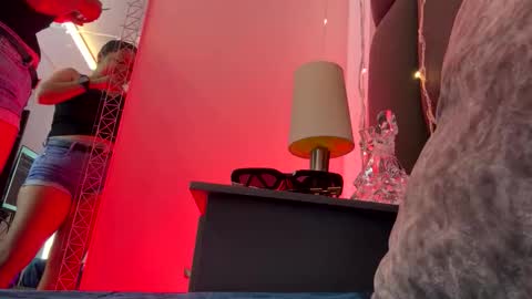 Snapshot of talianavega chatting on November 2025 06:40:02 PM tali online show from November 2025 06:40:02 PM