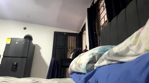 Snapshot of talianavega chatting on December 2025 11:30:02 AM tali online show from December 2025 11:30:02 AM