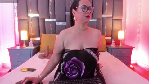 Snapshot of talianavega chatting on December 2025 09:52:02 PM tali online show from December 2025 09:52:02 PM