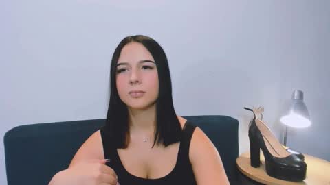 taliasensitive online show from December 2025 07:18:01 PM