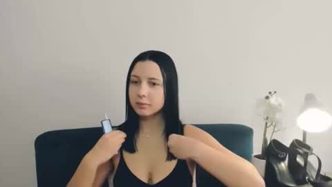 taliasensitive online show from March 2026 08:50:01 AM