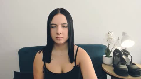 taliasensitive online show from March 2026 11:43:02 AM