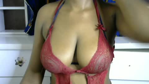 tall_choco online show from April 2026 07:45:01 PM