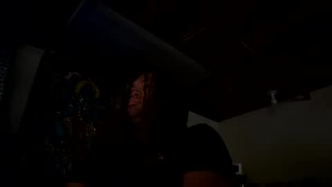 Snapshot of tallarr chatting on November 2025 04:13:02 PM Tallarr online show from November 2025 04:13:02 PM