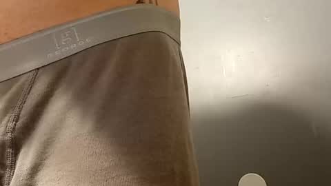 Snapshot of tallcleancuthung chatting on April 2026 12:47:01 PM Tallcleancuthung online show from April 2026 12:47:01 PM