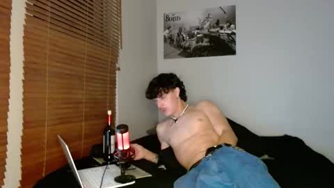 Snapshot of talltatsandhandsome chatting on February 2026 03:32:02 AM TallTatsAndHandsome online show from February 2026 03:32:02 AM