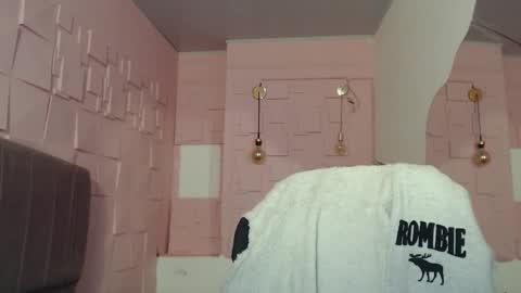 Tamara online show from November 2025 12:32:02 AM