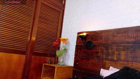    online show from October 2025 10:57:02 AM