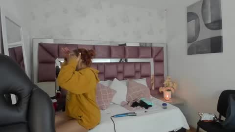 Tami online show from March 2025 03:43:01 AM