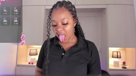 Snapshot of tamarazaki chatting on December 2024 11:30:02 AM Tami online show from December 2024 11:30:02 AM