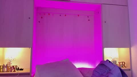 Snapshot of tamarazaki chatting on September 2025 07:36:02 PM Tami online show from September 2025 07:36:02 PM