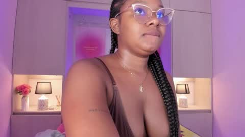 Snapshot of tamarazaki chatting on October 2025 12:58:01 PM Tami online show from October 2025 12:58:01 PM