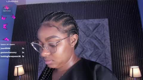 Snapshot of tamarazaki chatting on October 2025 07:55:01 PM Tami online show from October 2025 07:55:01 PM