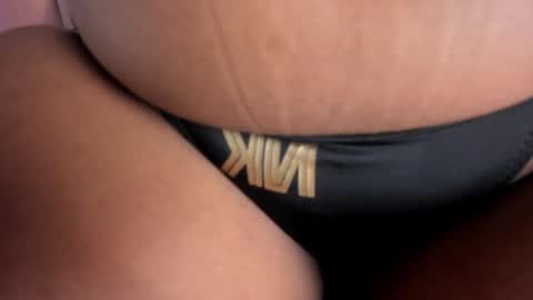 Snapshot of tamarazaki chatting on December 2025 08:29:01 PM Tami online show from December 2025 08:29:01 PM