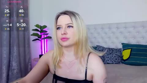 TamarraFox online show from June 2026 04:24:01 AM