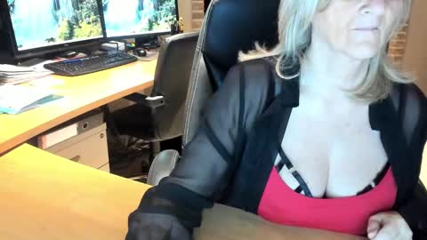 Tammy online show from December 2024 04:05:01 PM