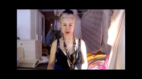 Milena online show from December 2025 05:57:01 AM