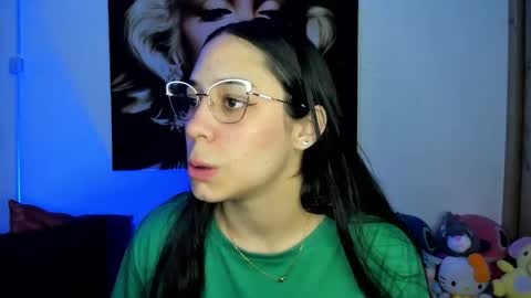 tania06 online show from November 2025 01:21:02 PM