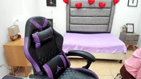 Tania  online show from March 2026 02:02:02 PM