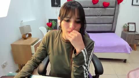 Tania  online show from March 2026 01:48:02 PM