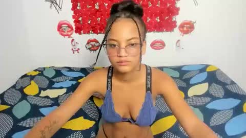 Snapshot of tania_hot0 chatting on December 2025 01:38:02 PM tania_hot0 online show from December 2025 01:38:02 PM