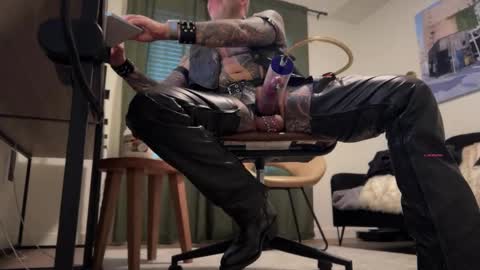 Snapshot of tankguyusa chatting on December 2024 07:21:01 PM Tank Guy online show from December 2024 07:21:01 PM