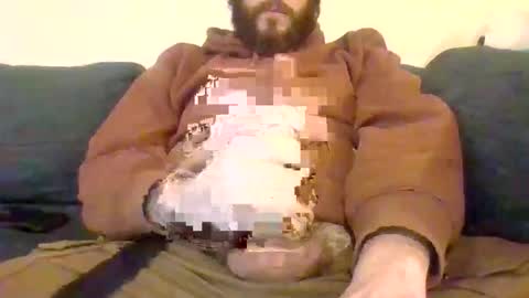 Snapshot of tanlines85 chatting on December 2025 04:05:01 PM Help Me Edge online show from December 2025 04:05:01 PM