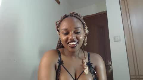 Snapshot of tannia004 chatting on November 2025 09:13:01 PM tania online show from November 2025 09:13:01 PM