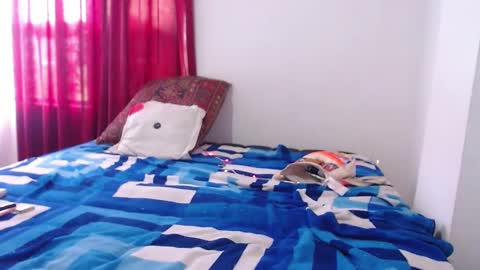 Angeline  Follow  online show from December 2024 07:43:02 PM