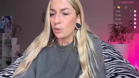 Tanya acid       online show from December 2025 03:32:01 PM