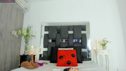 Tanya online show from December 2024 10:45:02 AM