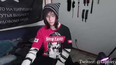 Snapshot of tap_forty chatting on October 2025 11:46:02 PM tap_forty online show from October 2025 11:46:02 PM