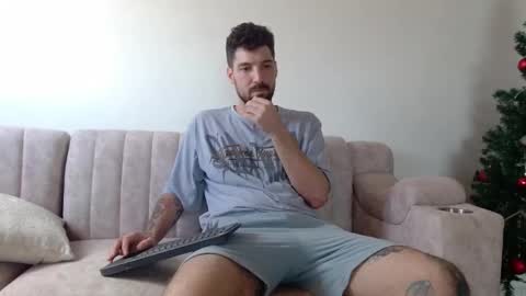 Snapshot of tap_hand2 chatting on December 2024 05:48:01 PM jimmy online show from December 2024 05:48:01 PM