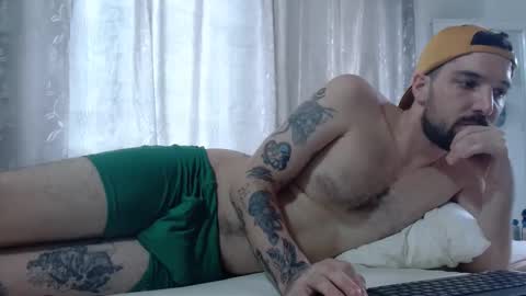 Snapshot of tap_hand2 chatting on December 2024 07:01:01 PM jimmy online show from December 2024 07:01:01 PM