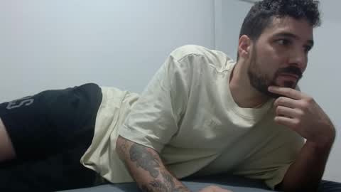 Snapshot of tap_hand2 chatting on February 2025 01:51:02 PM jimmy online show from February 2025 01:51:02 PM