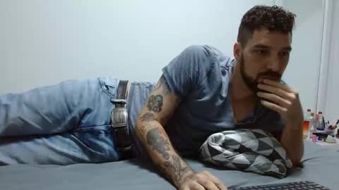 Snapshot of tap_hand2 chatting on February 2025 05:32:02 PM jimmy online show from February 2025 05:32:02 PM