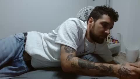 Snapshot of tap_hand2 chatting on March 2025 09:18:02 PM jimmy online show from March 2025 09:18:02 PM