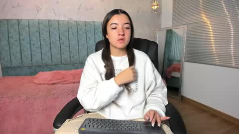 Tara  online show from February 2026 01:18:02 PM